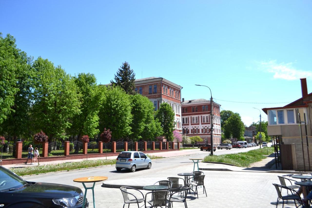 Апартаменты Sunset Kamianets-Podilskyi Exterior foto